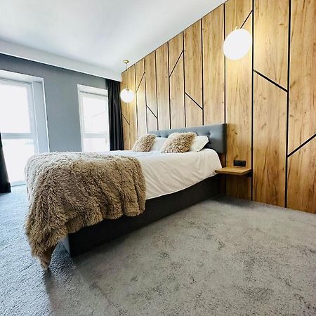 Kharisma Apartment-Free Parking-Ultracentral คลูจ-นาโปกา ภายนอก รูปภาพ