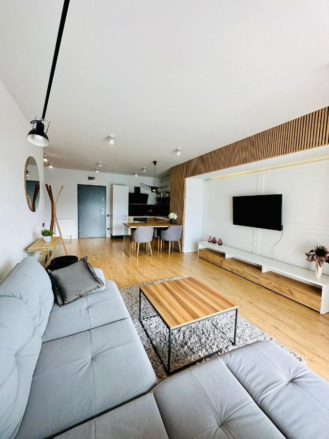 Kharisma Apartment-Free Parking-Ultracentral คลูจ-นาโปกา ภายนอก รูปภาพ